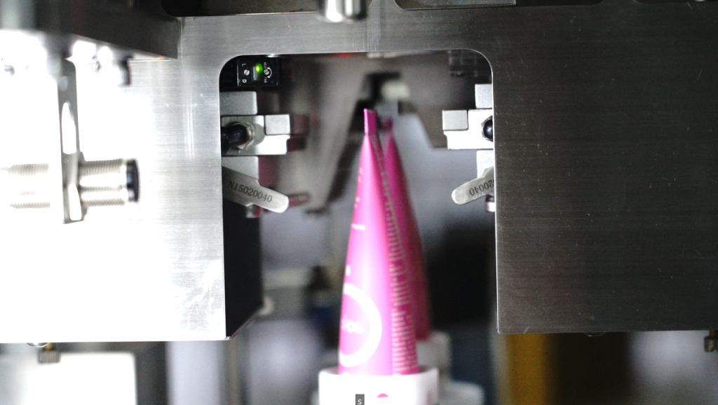 Revolutionize your packaging process with our Manual Plastic Tube Filling and Sealing Machine!